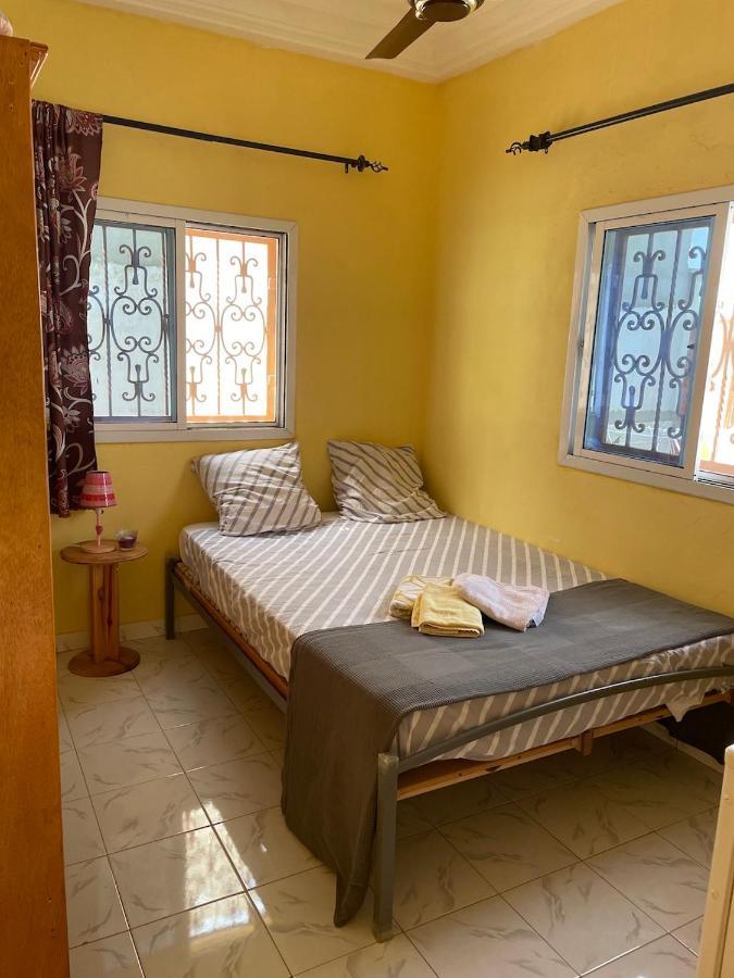 Bed and Breakfast The Compound Bijilo Exterior foto